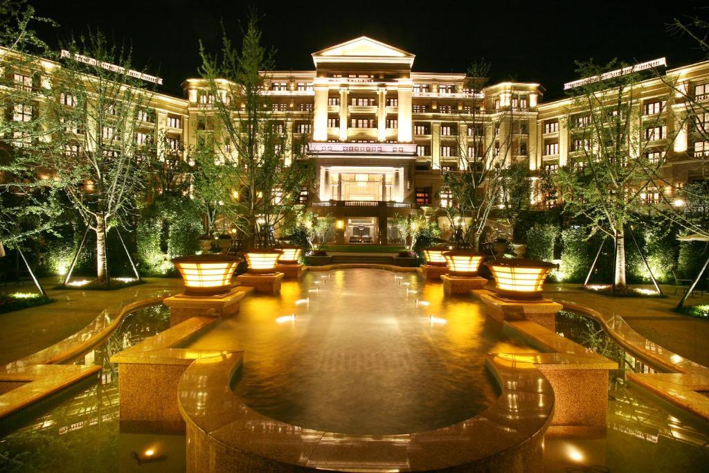 Landison Green Town Hotel Xinchang Esterno foto